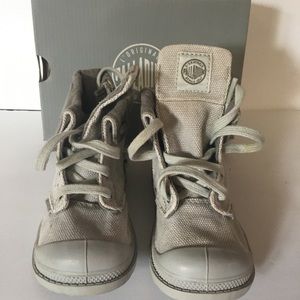 Palladium canvas baggy boots